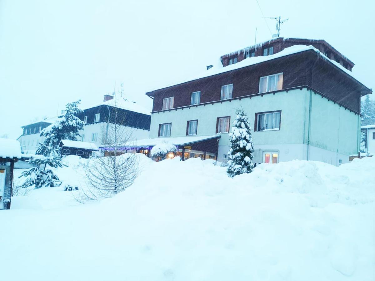 Bergzentrum Pam Jáchymov Kültér fotó