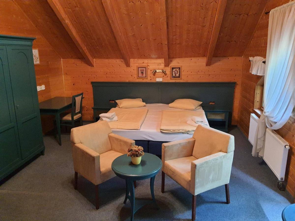 Bergzentrum Pam Jáchymov Kültér fotó